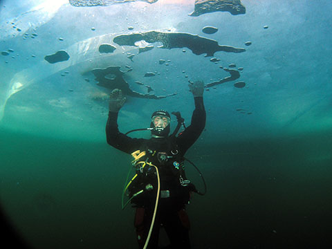 Under Pressure Eistauchen