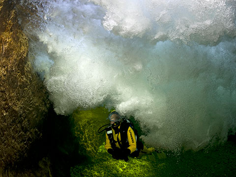 Under Pressure Fluss- und Gumpentauchen