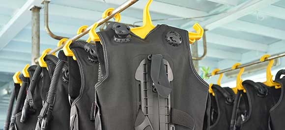 Under Pressure Tauchen im Attersee Leihausrüstung Under Pressure Tauchen im Attersee Leihausrüstung