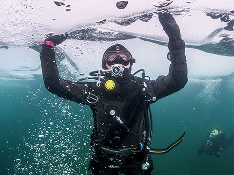 Under Pressure Tauchbasis Attersee Tauchen im Winter