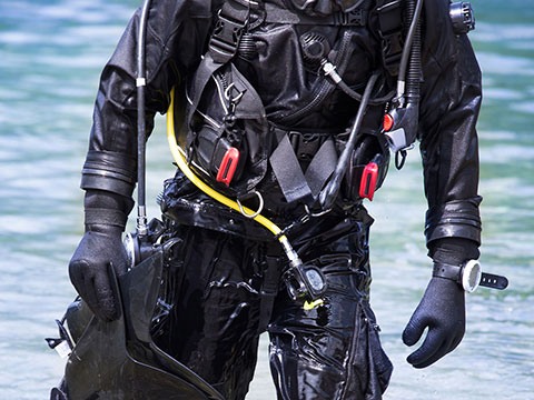 Under Pressure Tauchen im Attersee Trockentauchen