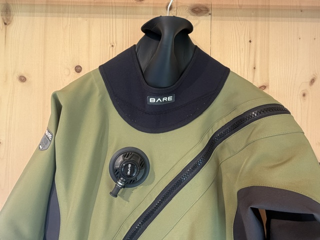 BARE Trockentauchanzug Damen LS